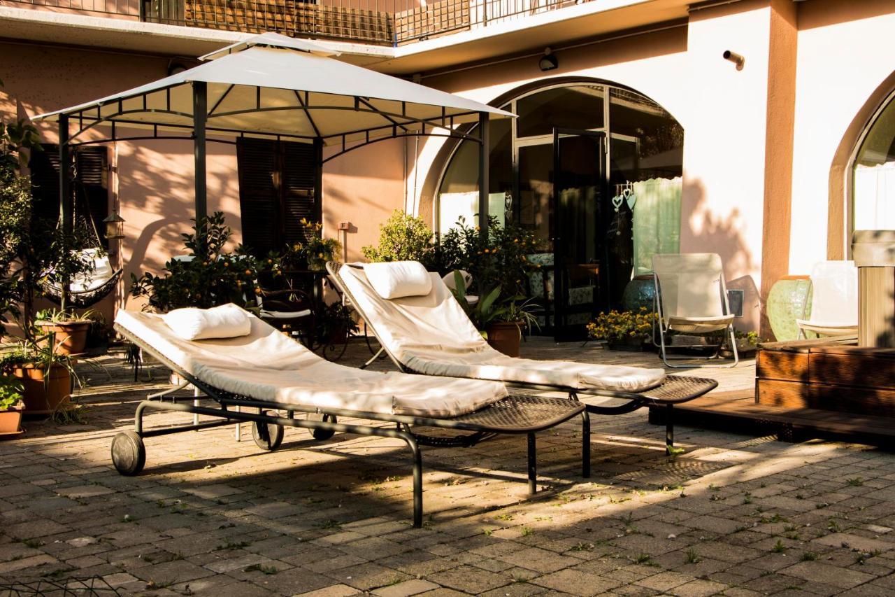 Bed and Breakfast L'Aromatario Neive Exterior foto
