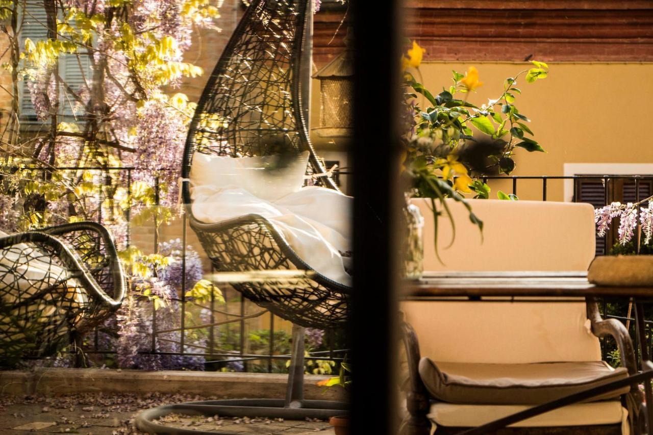 Bed and Breakfast L'Aromatario Neive Exterior foto