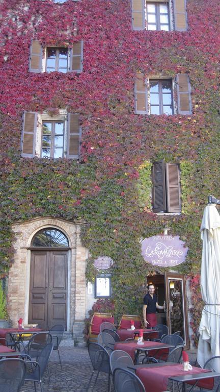 Bed and Breakfast L'Aromatario Neive Exterior foto