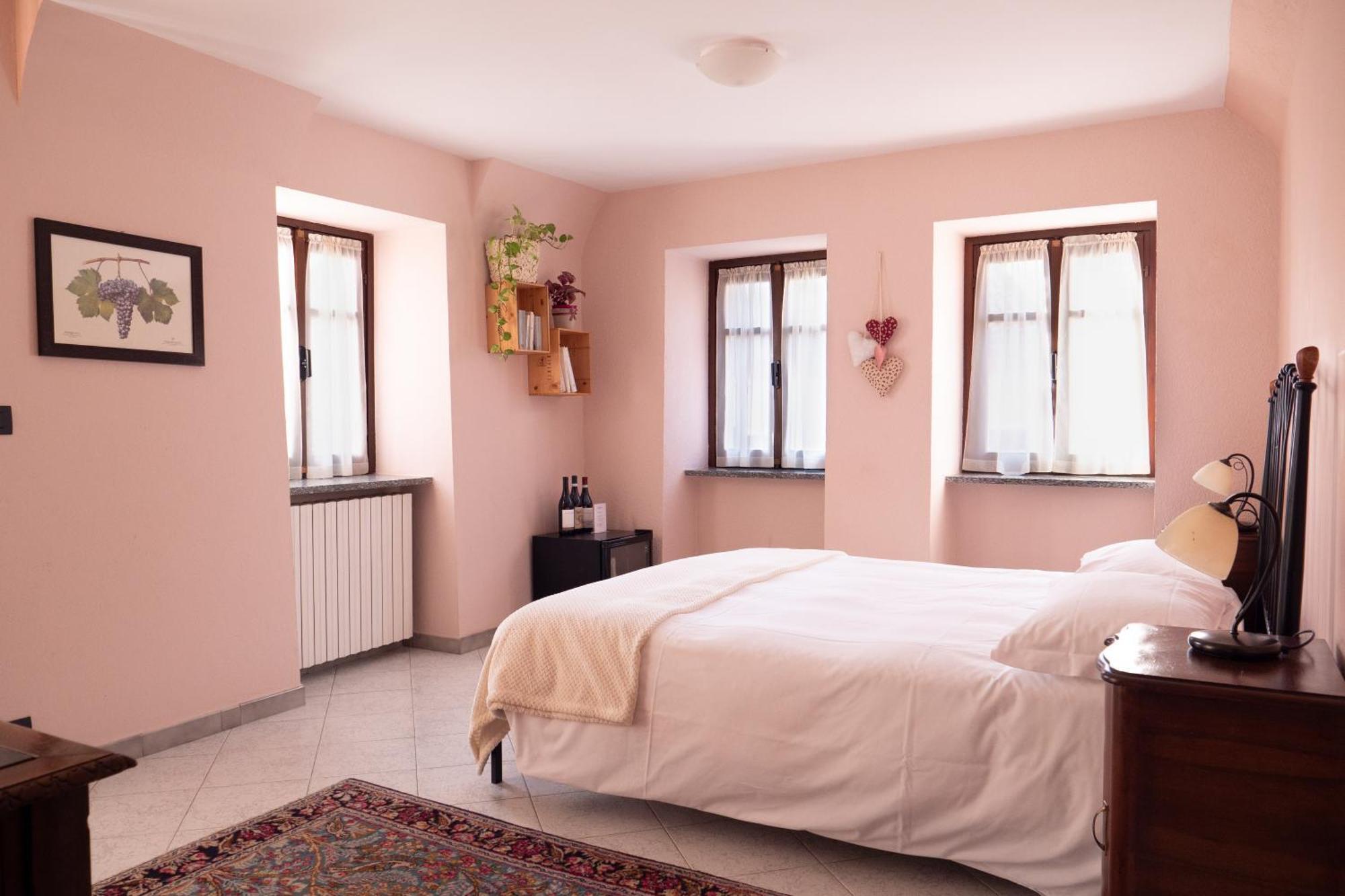 Bed and Breakfast L'Aromatario Neive Exterior foto