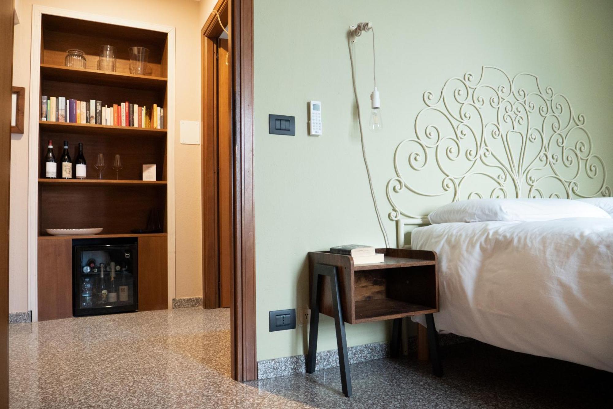 Bed and Breakfast L'Aromatario Neive Exterior foto