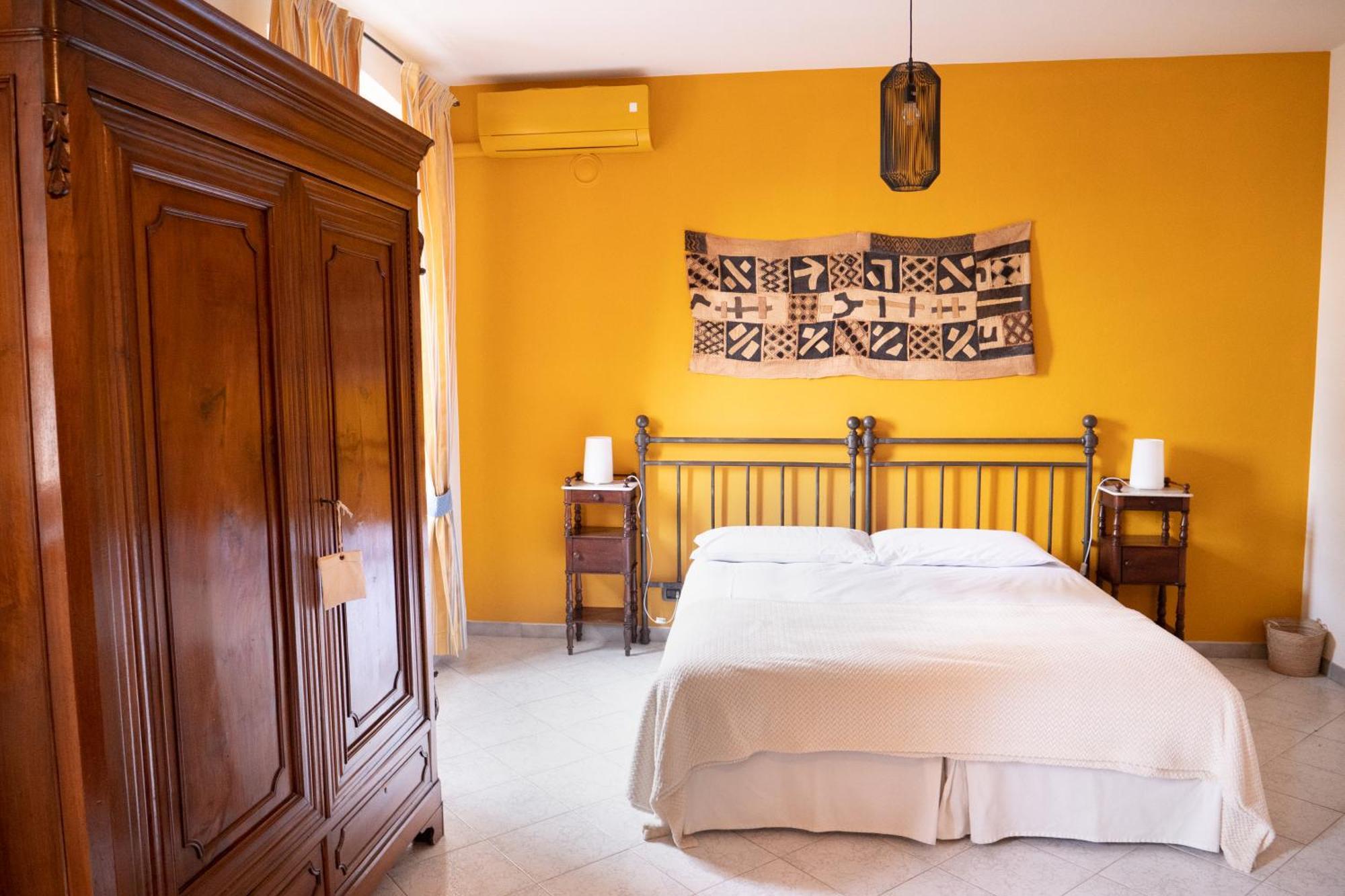 Bed and Breakfast L'Aromatario Neive Exterior foto